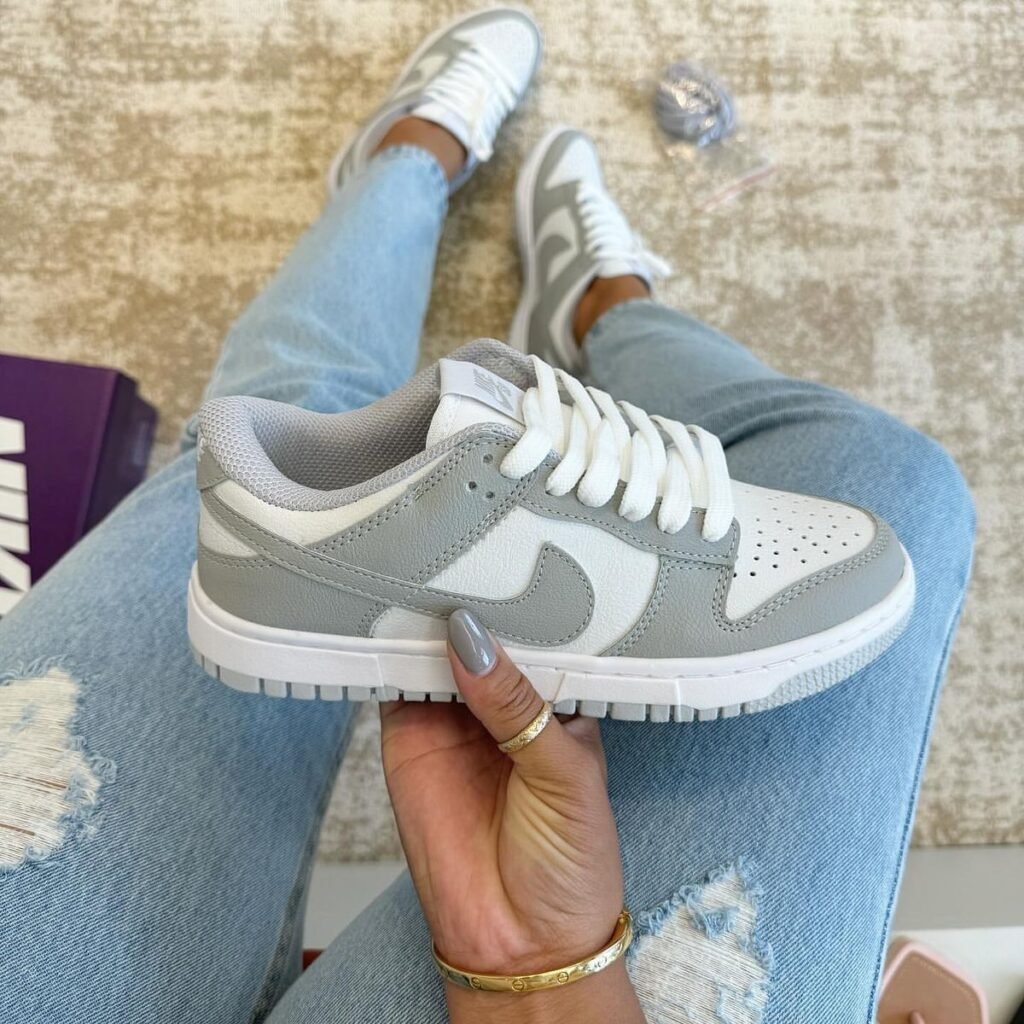 Nike Dunk Low Cinza/Branco